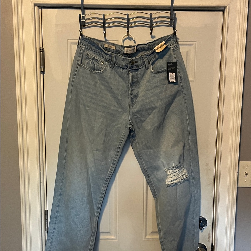 Universal Thread Women's Boyfriend Jeans - Light Blue